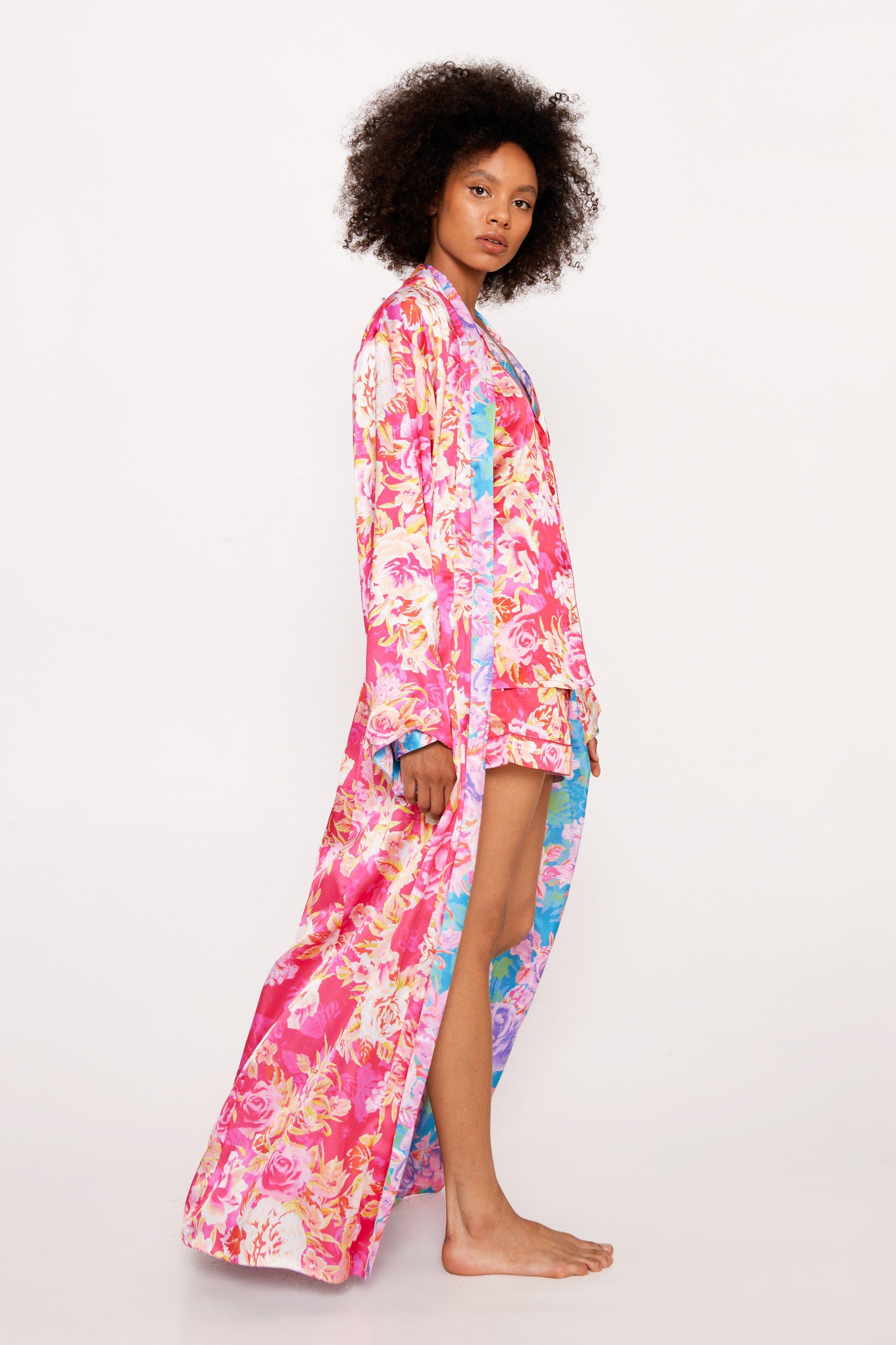 Robe satin 2024 nasty gal